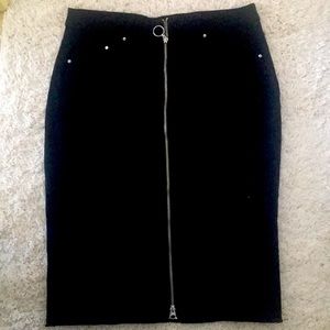 Black denim zipper pencil skirt
